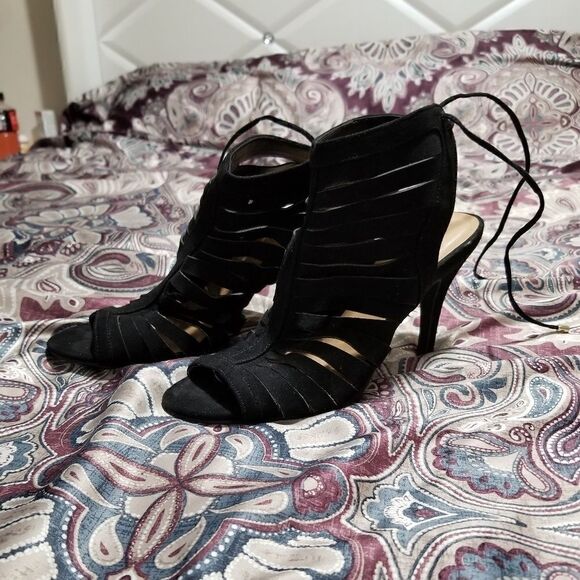 Heeled Sandal   - Picture 1 of 3